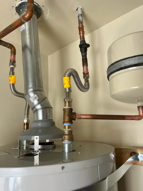 Water heater installation and plumbing repair in Oakland